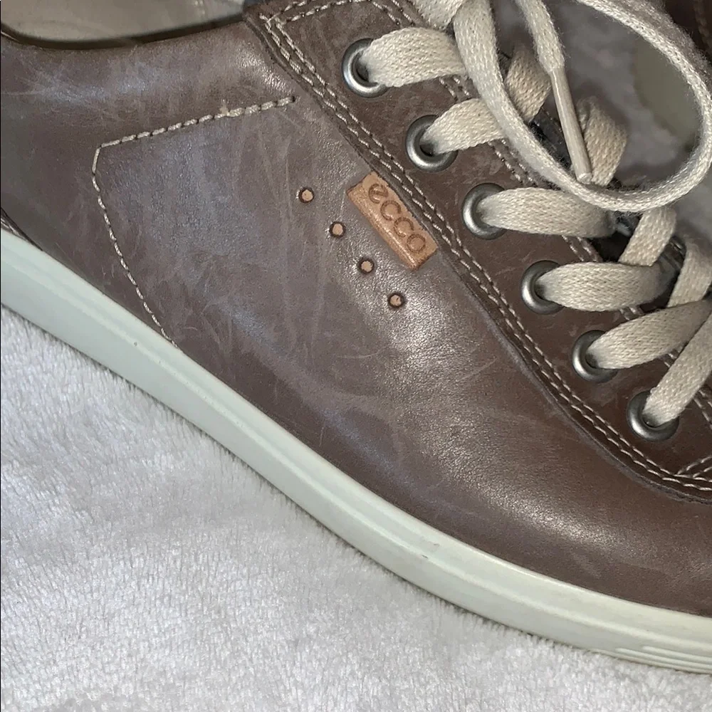 Gently Loved Men's Brown / Tan Leather Sneakers by Ecco Danish Design